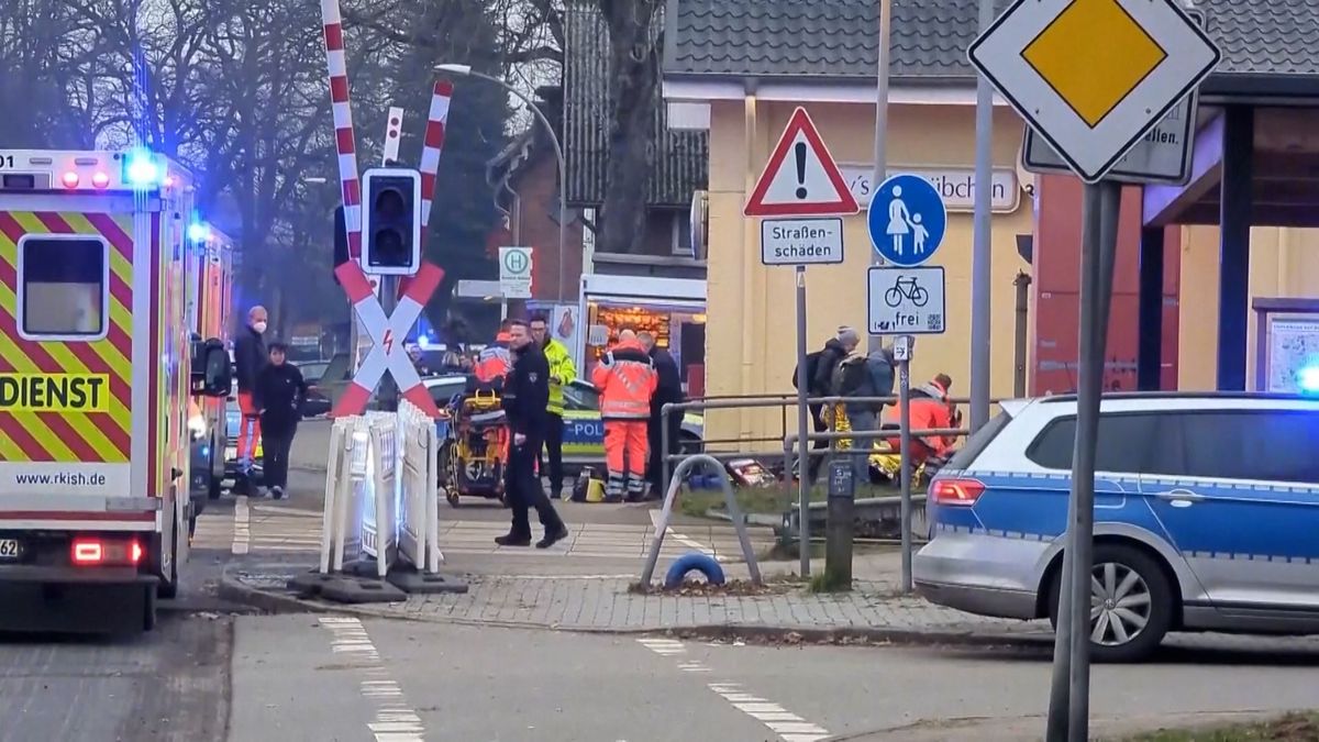 Útok nožem ve vlaku v Německu: dva mrtví, sedm zraněných
