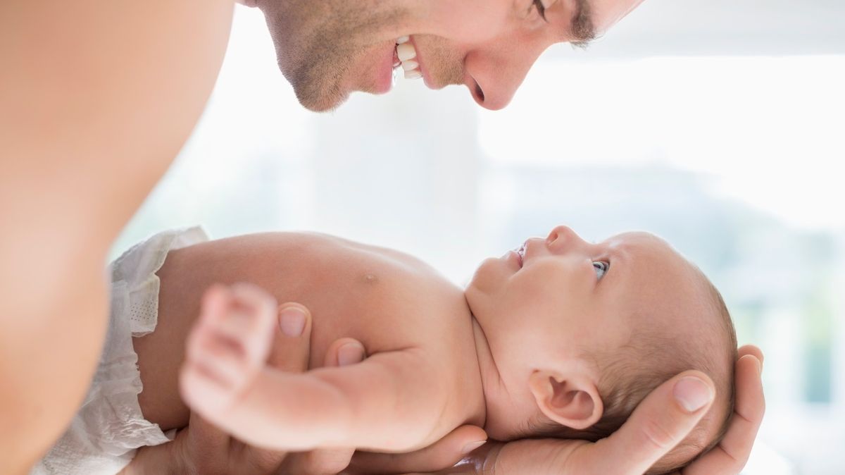 Dítě vše změní aneb Za jak dlouho se u otců obnoví spokojenost se vztahem