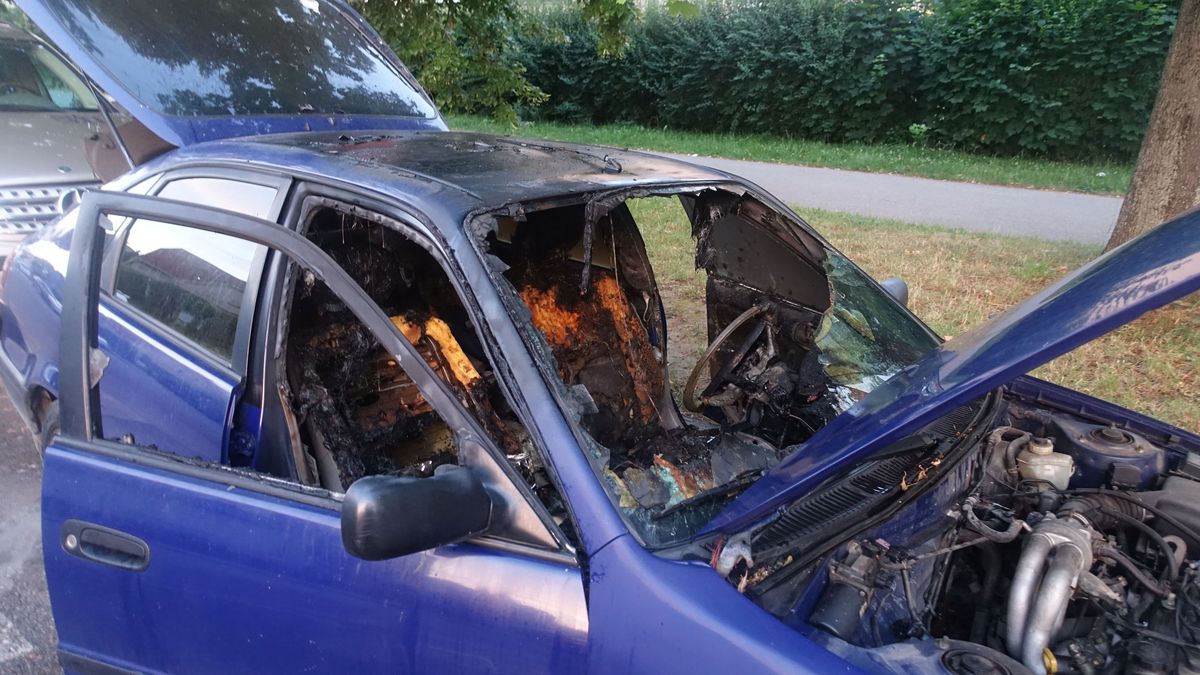 Žháře, který zapaloval auta v Českých Budějovicích, dopadla policie