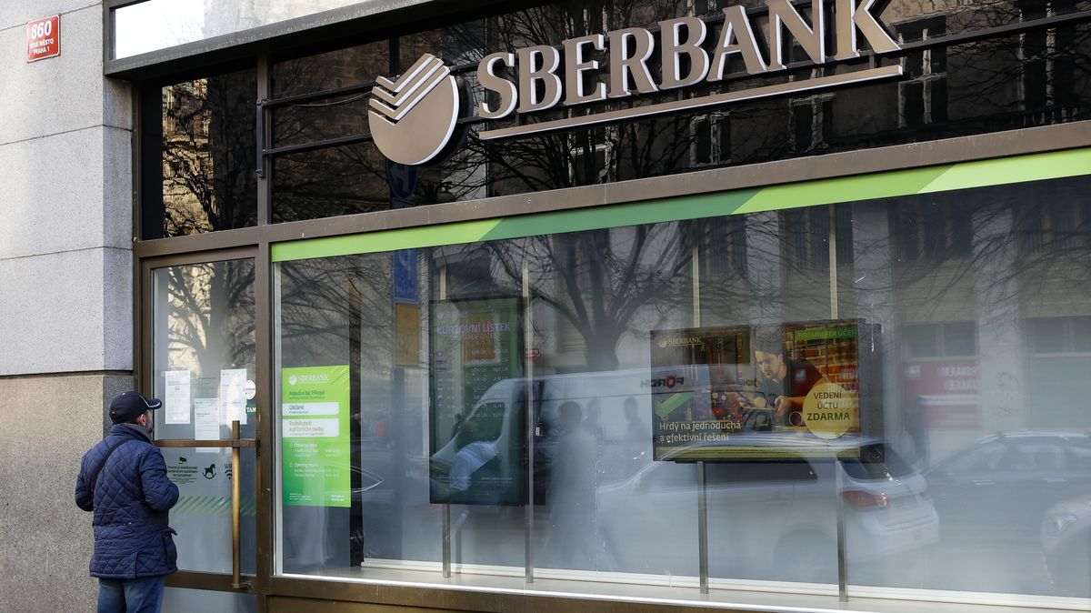 Soud schválil výplatu 57 miliard věřitelům Sberbank CZ