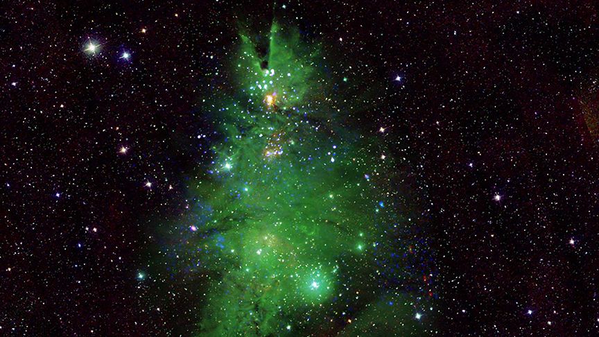 Vánoční stromek ve vzdáleném vesmíru, NASA zveřejnila unikátní snímek