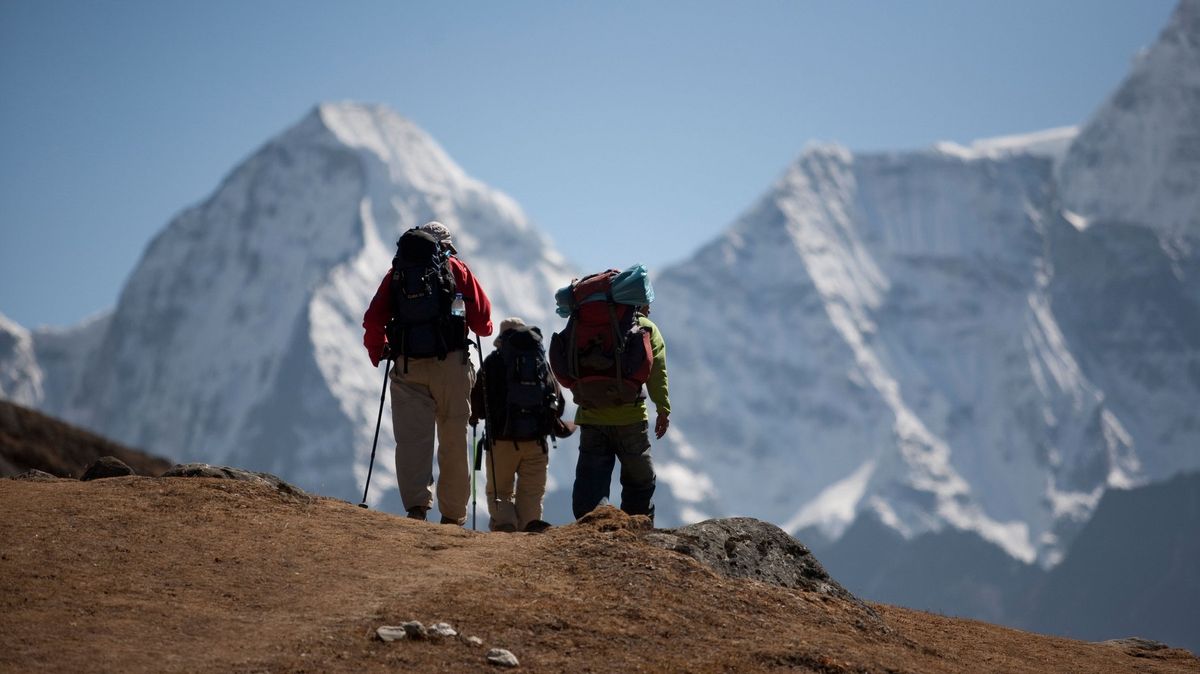 Horolezci na Everestu budou muset po sestupu odevzdat pytlík s exkrementy