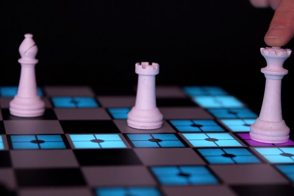 Nápad s chytrými šachy nadchnul tisíce lidí. Tvůrcům poslali 36 milionů