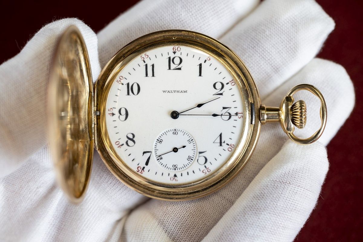 Zlaté hodinky nejbohatšího pasažéra Titaniku se prodaly za 35 milionů