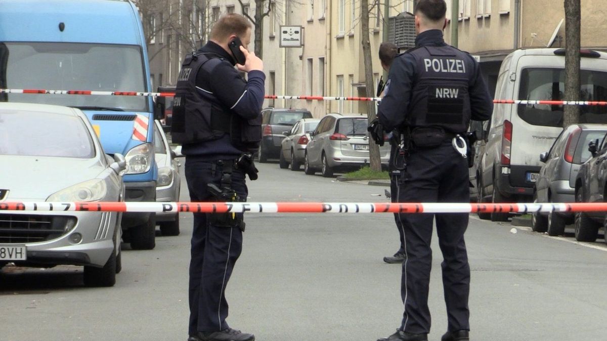 Muž v Německu na ulici pobodal dvě děti, které se vracely ze školy