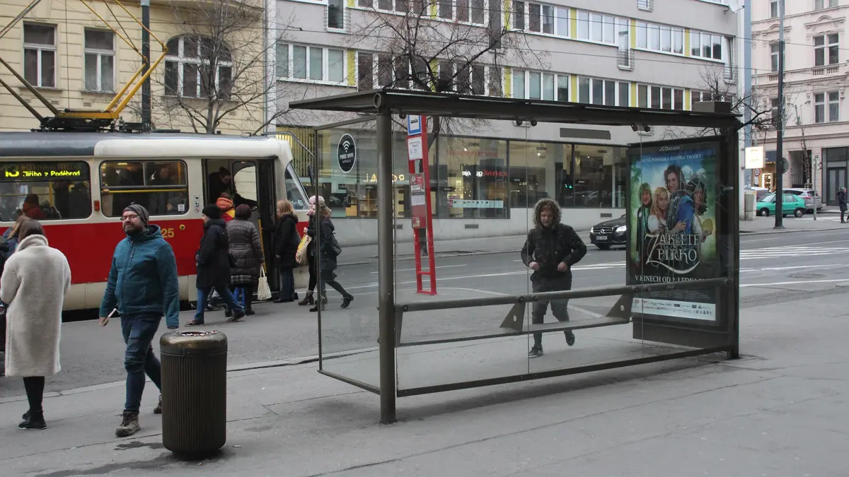 Česko vyhrálo arbitráž s JCDecaux a nemusí platit půl miliar