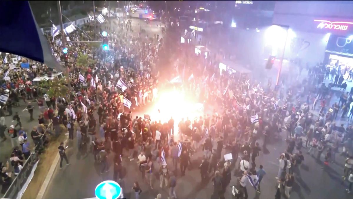 Tisíce lidí demonstrovaly v Tel Avivu za dohodu o příměří a propuštění rukojmích