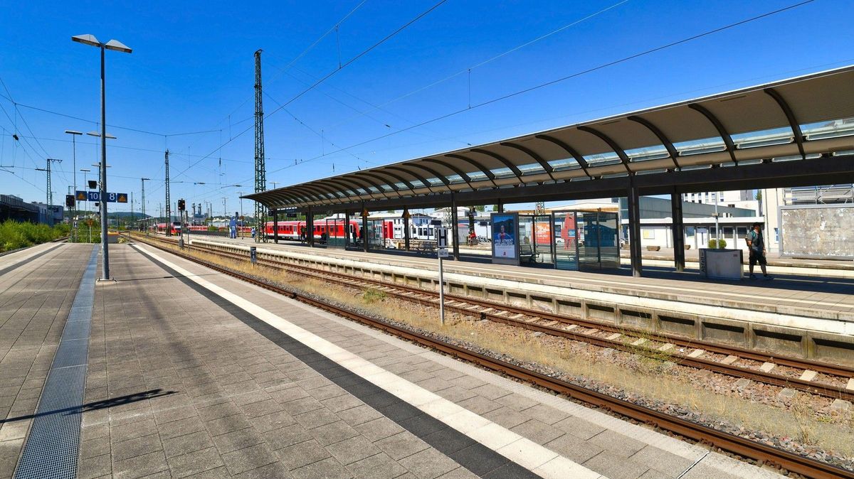 Na nádraží v Kaiserslauternu bodala Američanka. Muž ji předtím sexuálně obtěžoval