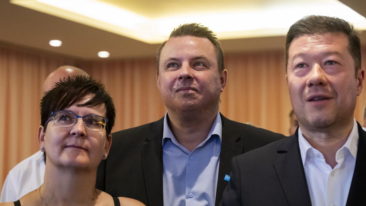 Slepence SPD a Stačilo! vadí politické konkurenci. Uvažují o stížnostech a žalobách