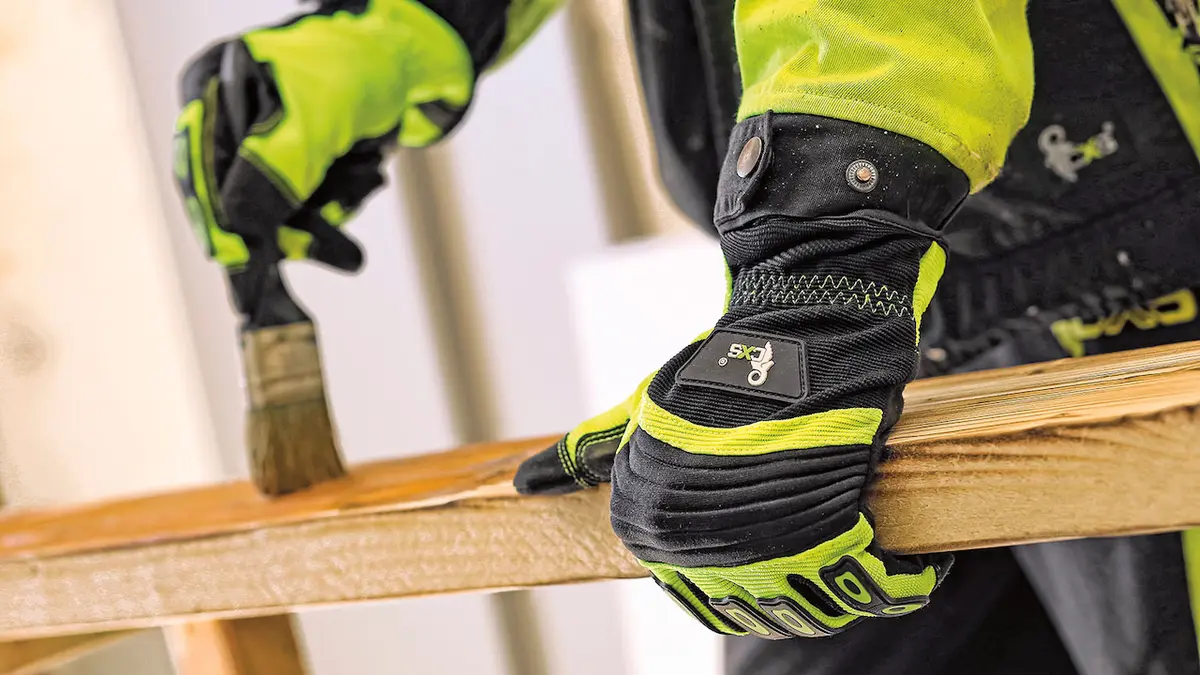 Íránský konflikt zdražuje nátěry i stavební materiály. Asfalt může podražit až o sto procent