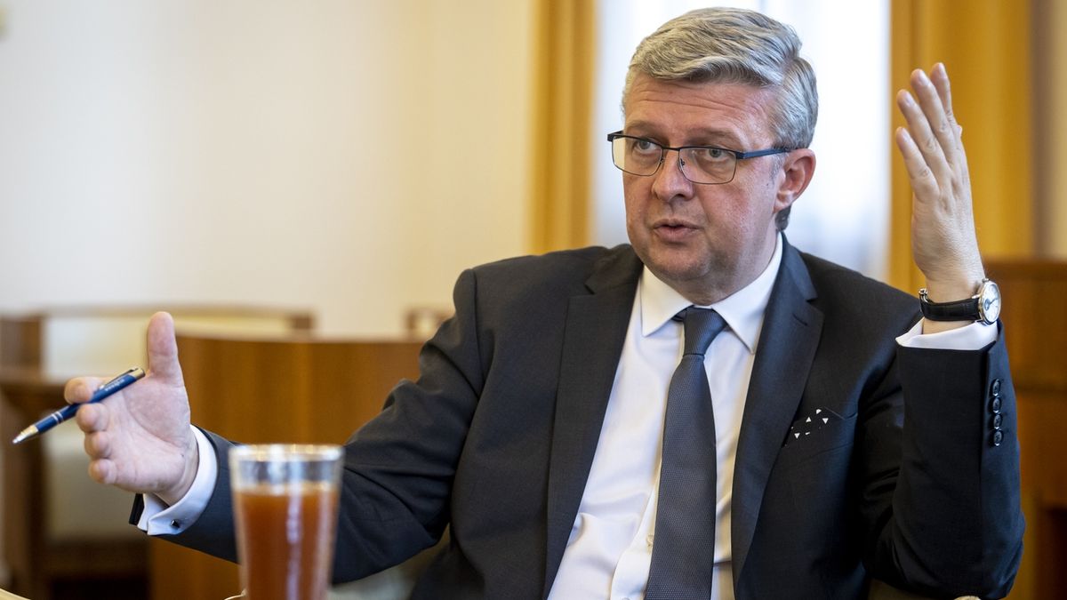 Ministr Havlíček je v karanténě