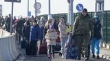 Z Ukrajiny uprchlo už přes 120 000 lidí