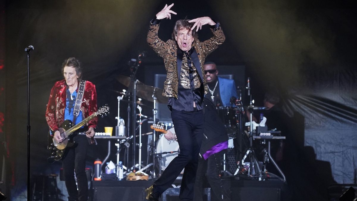 Rolling Stones už prý spustili kampaň k novému albu. Reklamou na opravu skla