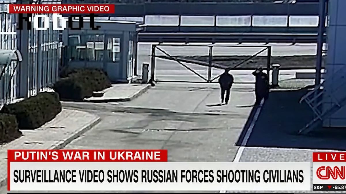 Vyšinutí ruští vojáci zastřelili bezbranné civilisty do zad, ukazuje video