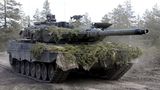 Česko má dostat tanky Leopard 2A4 a pak si koupit modernější verzi