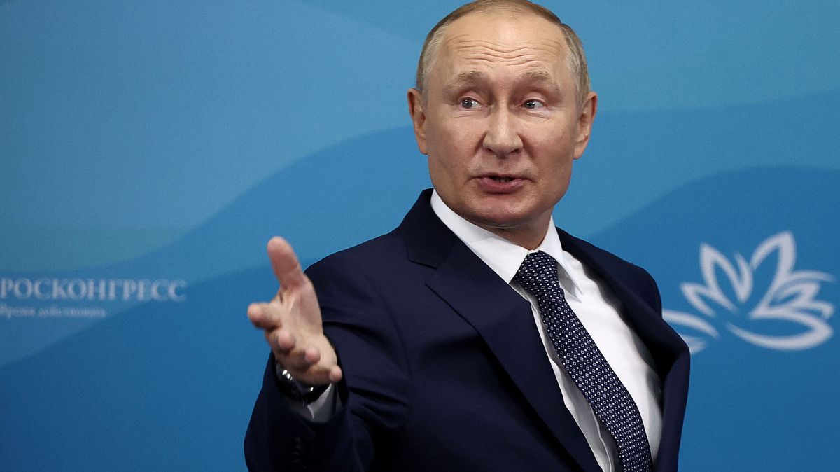 Putin se sejde s čínským vůdcem, von der Leyenová zamířila do Kyjeva