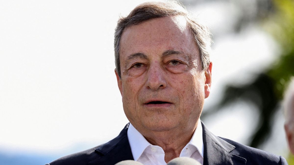 Italský premiér Draghi oznámil demisi, prezident ji odmítl