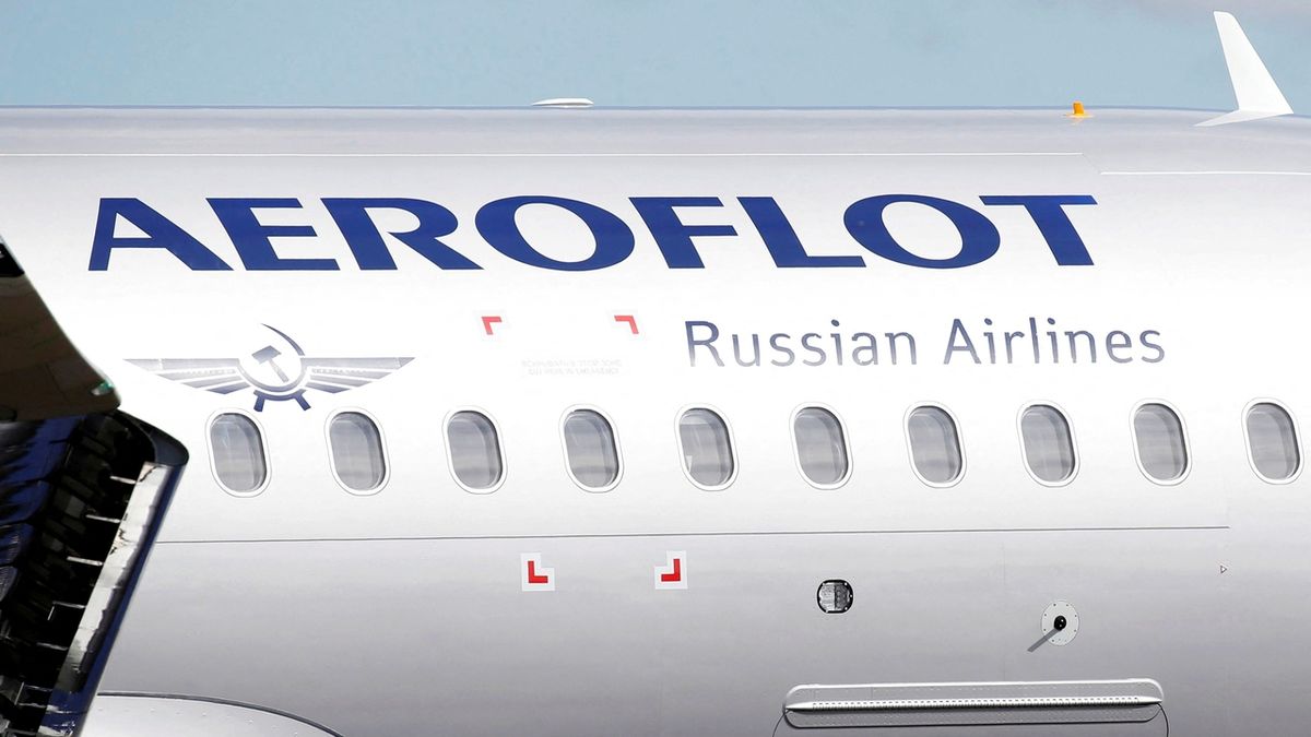 Kvůli sankcím Rusku chybějí náhradní díly, musí rozebírat letadla