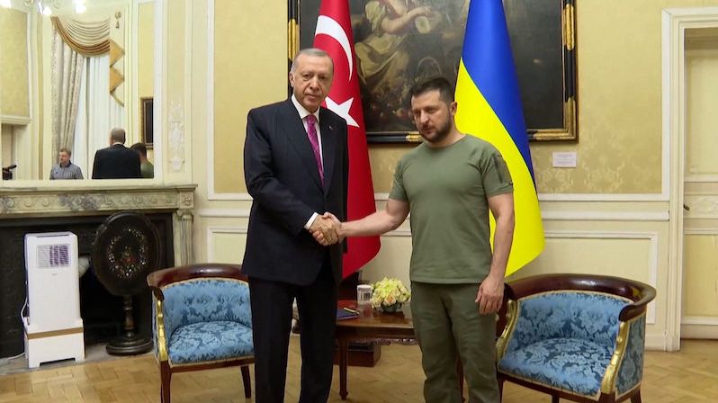BEZ KOMENTÁŘE: Ukrajinský prezident Volodymyr Zelenskyj jedná ve Lvově se svým tureckým protějškem Recepem Tayypem Erdoganem