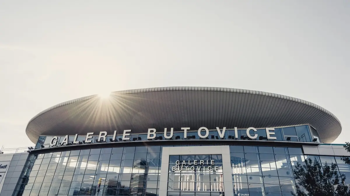 The Galerie Butovice shopping center is once again expanding its range of shops and services, both children and adults will find something to do here