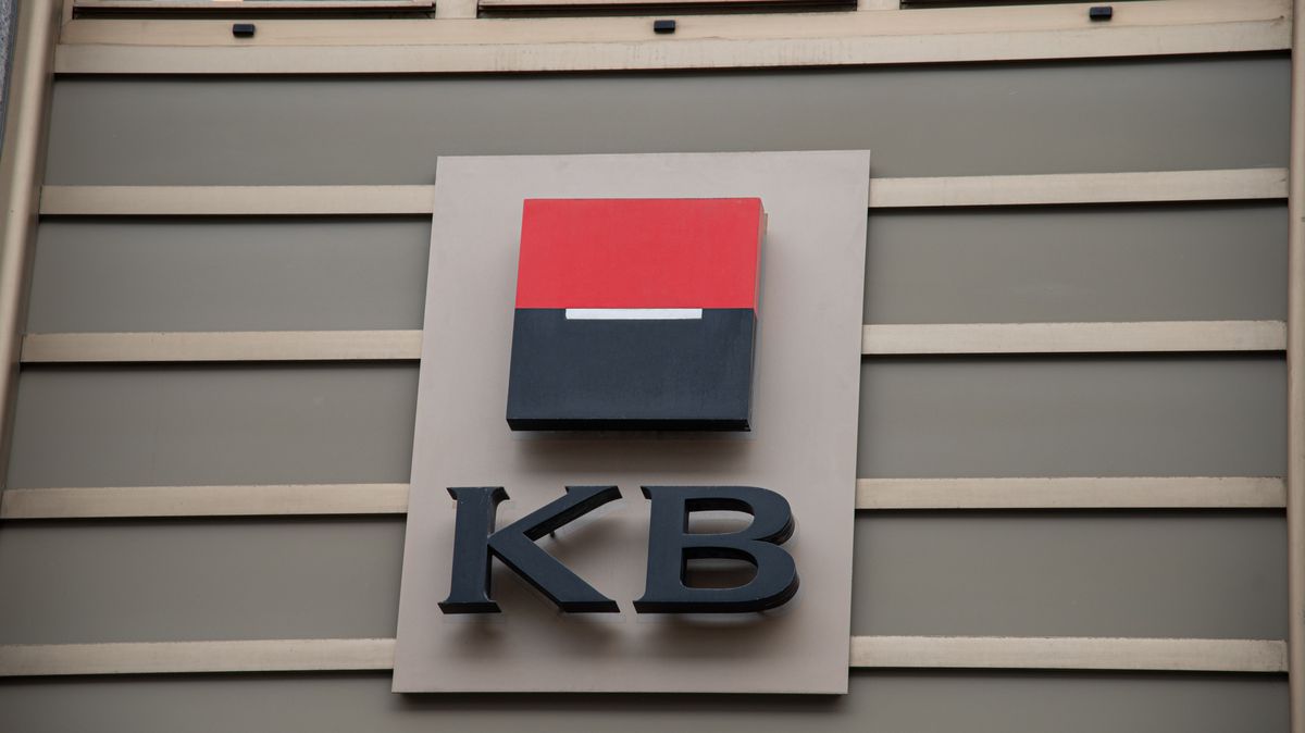 Komerční banka za pololetí zvýšila čistý zisk na 8,9 miliardy