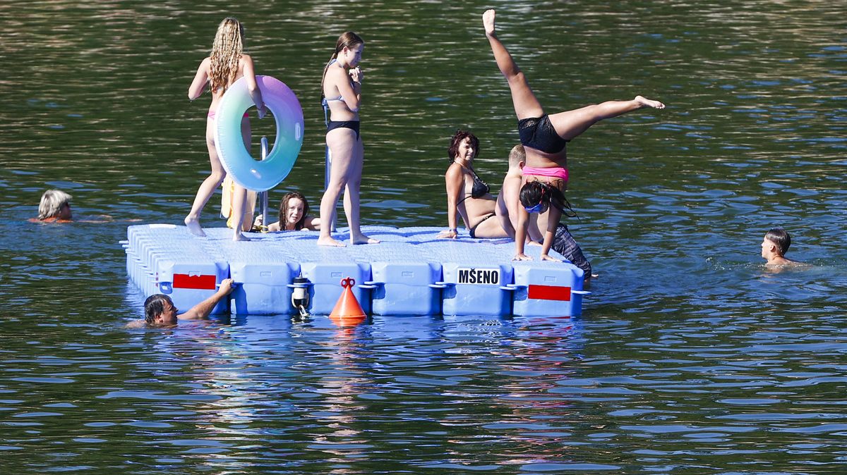Jablonecká přehrada bude tuto sezonu bez záchranářů. Nedohodli se s městem