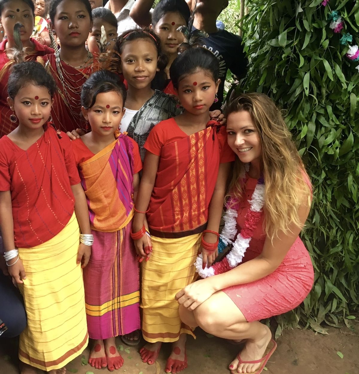 V roce 2016 otevřela základní školu v Bangladéši.