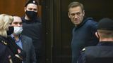 Navalného okamžitě propusťte, žádají Rusko světové mocnosti