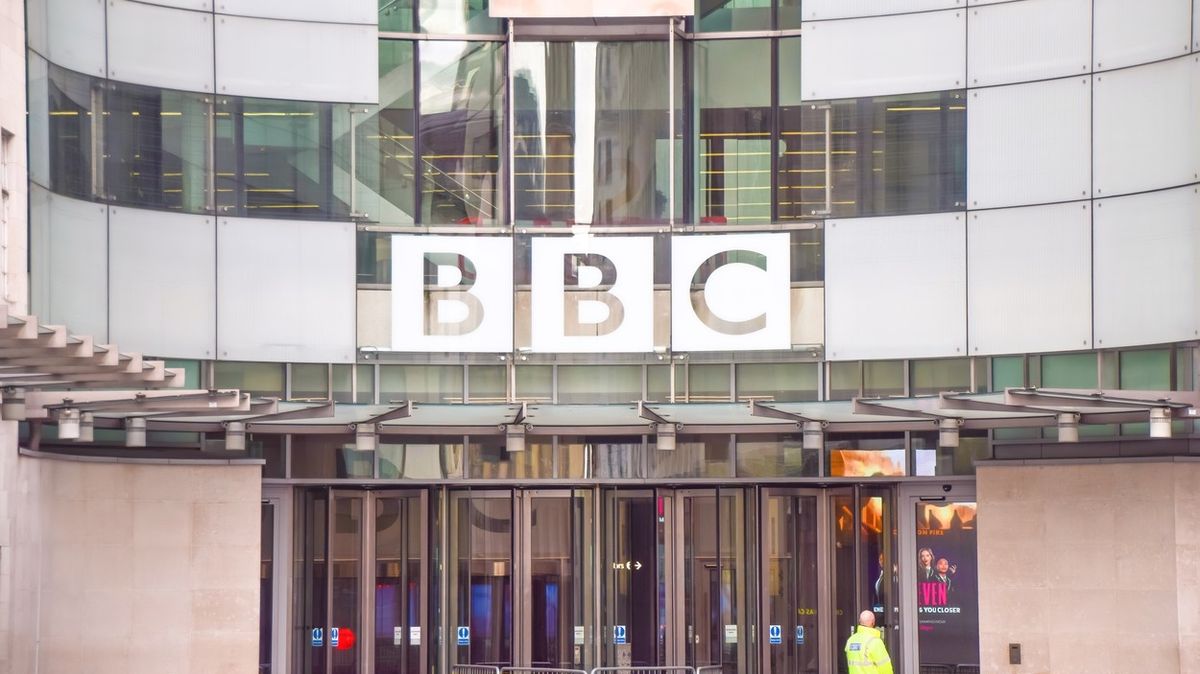 Čína zakázala zpravodajské vysílání BBC