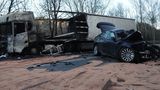 Kamion na Benešovsku začal po střetu s BMW hořet. V autě zemřel řidič
