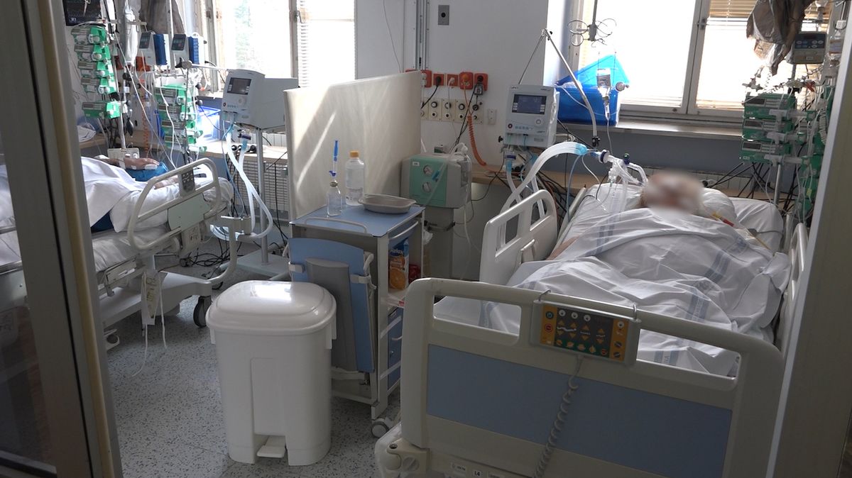 Několik nemocnic v ČR ošetřuje pacienty s covidem laserem