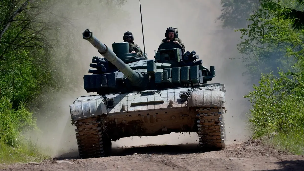 Stat Za Miliardu Vylepsuje Tanky Ktere Kvuli Motorum Brzy Dojezdi Novinky Cz
