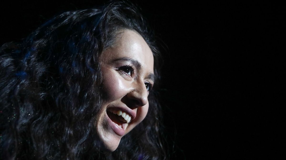 Zpěvačka na Eurovizi čelí vyšetřování za píseň o ženách