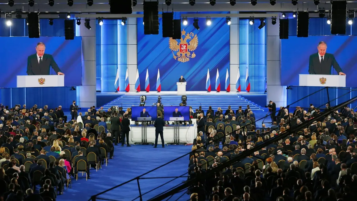 Ruský prezident Vlamidir Putin při projevu před ruským federálním shromážděním ve výstavní síni Manéž v Moskvě