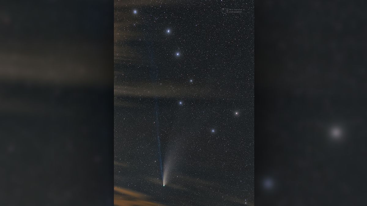 NASA znovu ocenila snímek českého astrofotografa. Zachytil loňskou kometu