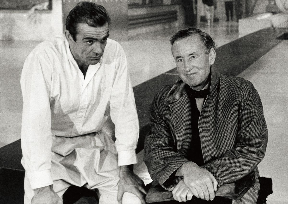Po prvotním napětí se Sean Connery (vlevo) a spisovatel Ian Fleming spřátelili.