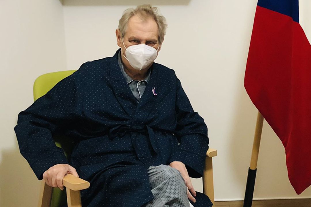 Miloš Zeman v nemocnici (snímek ze 17. listopadu 2021) 