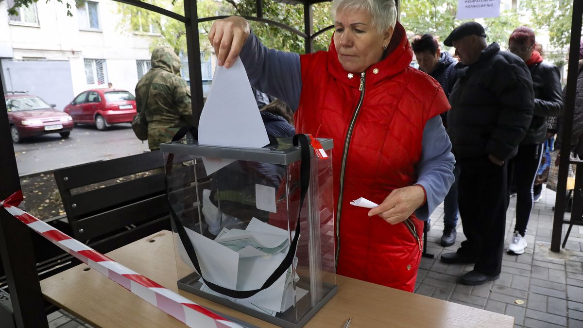 Jak by Ukrajinci hlasovali, kdyby bylo referendum fér? Průzkumy hovoří jasně