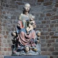 Toto je podoba, v jaké Madonu na andělském trůnu z Havraně veřejnosti představili zástupci Národní galerie Praha. Stalo se tak 16. listopadu 2022.