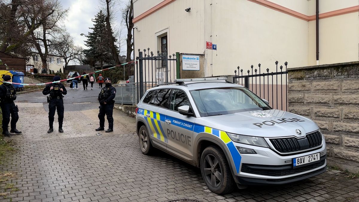 Mrtvý kojenec nalezený v Praze nezemřel násilnou smrtí