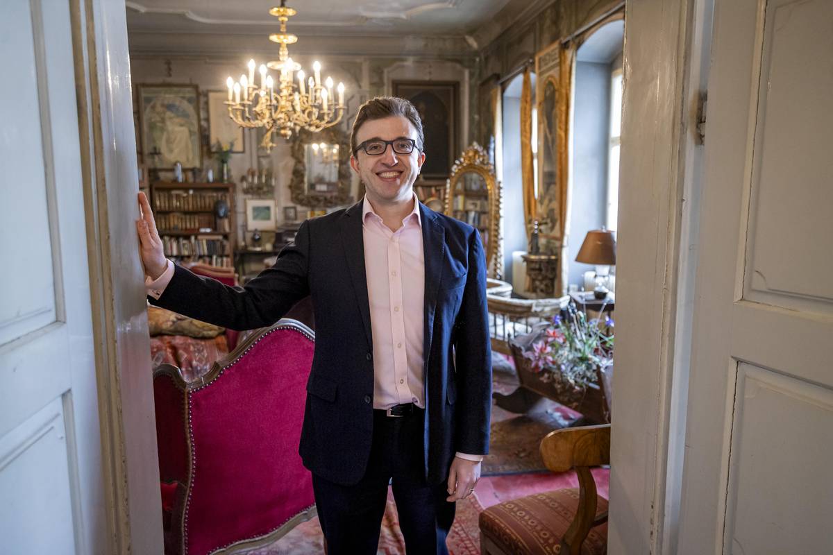 „Vítejte,“ říká Marcus Mucha v domě, kde jeho rodina žije od 50. let 20. století.