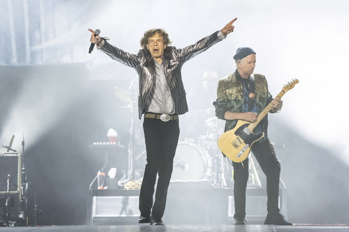 Rolling Stones přesluhují skoro padesát let. Mick Jagger chtěl skončit už v šestasedmdesátém
