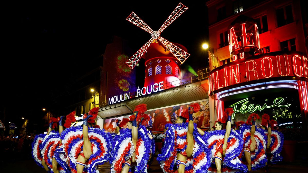 Na Moulin Rouge se vrátily lopatky, ještě se ale neotáčejí