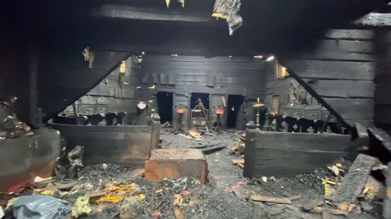 Policie nenašla viníka požáru kostela v zahradě Kinských