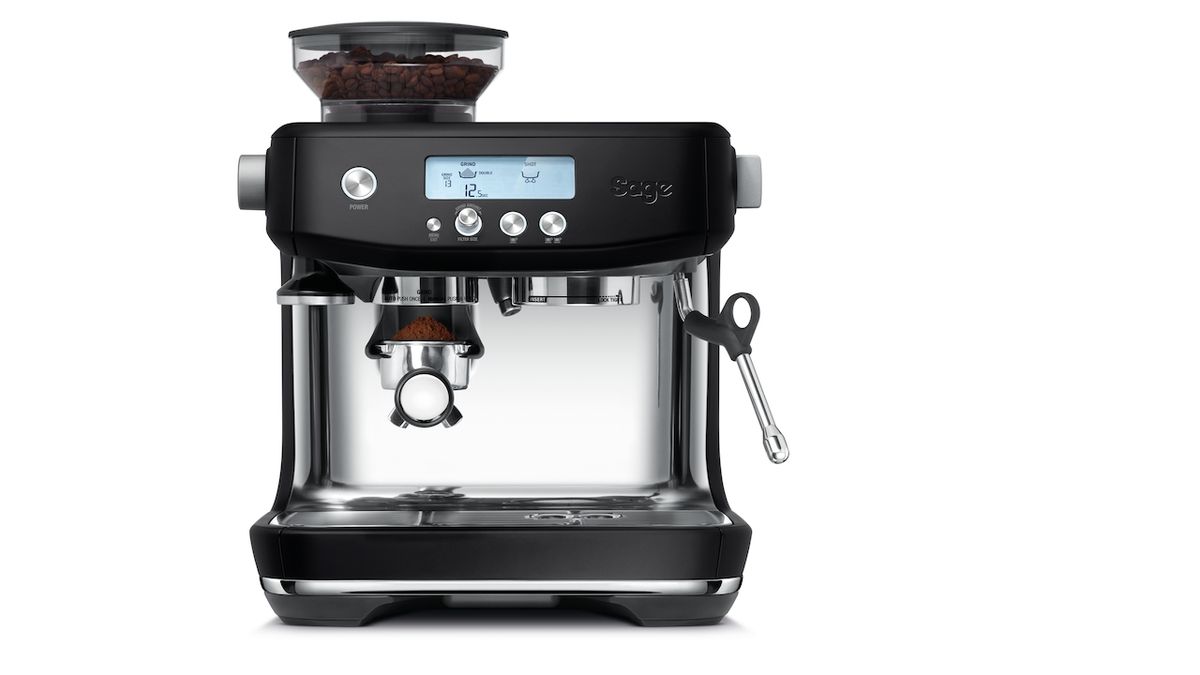 Kávovar Sage The Barista Pro SES878BTR - díky inovativním technologiím a funkcím dokáže kávovar ohlídat udržení správného tlaku a stálé teploty vody s přesností +/-1 °C, což je pro přípravu dokonalé kávy nezbytné, od 17 990 Kč