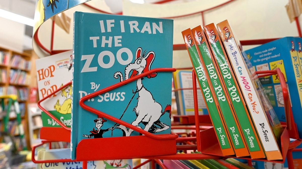 Šest dětských knížek známého autora nesmí vyjít kvůli údajnému rasismu