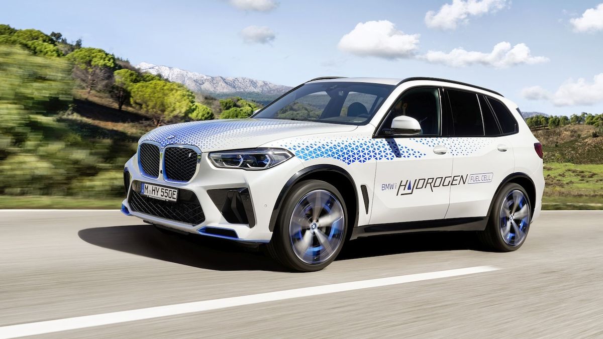 Masově vyráběné vodíkové BMW by mohlo dorazit v roce 2025