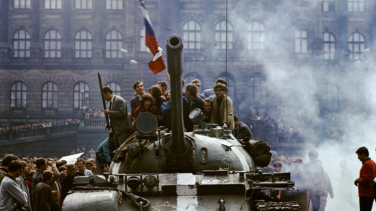 Vojska Varšavské smlouvy zlikvidovala sen o svobodě. Česko si připomíná srpen 1968