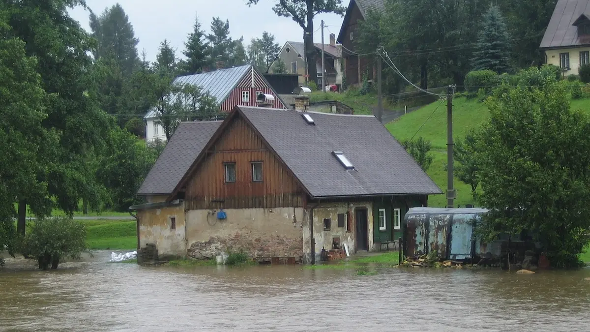 Češi pojišťují domy na staré ceny. V případě škody mohou přijít o desetitisíce