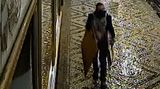 Policie hledá zloděje, který v Praze ukradl obrazy za půl milionu